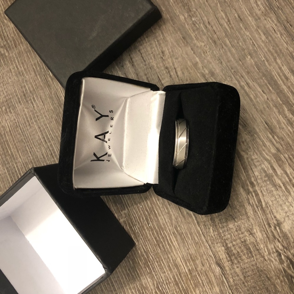 Men’s Tungsten Wedding Band